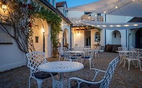 Naturalni Vinarstvi Dvorek - Penzion, Bistro & Wellness